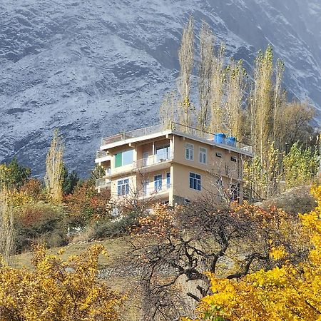 Hunza Lounge Hotel Karimabad  Exterior photo