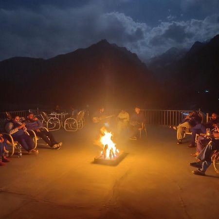 Hunza Lounge Hotel Karimabad  Exterior photo