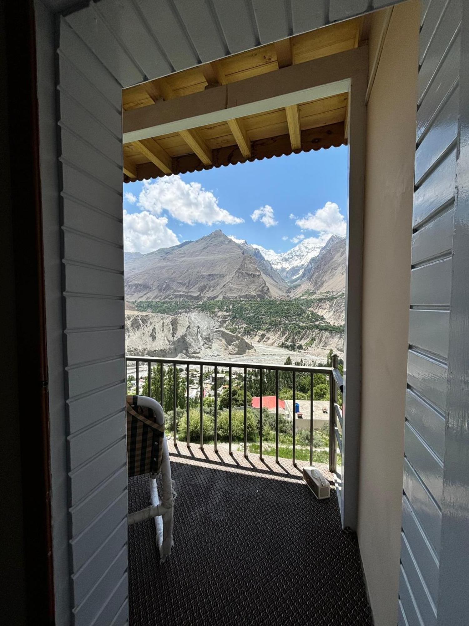 Hunza Lounge Hotel Karimabad  Exterior photo
